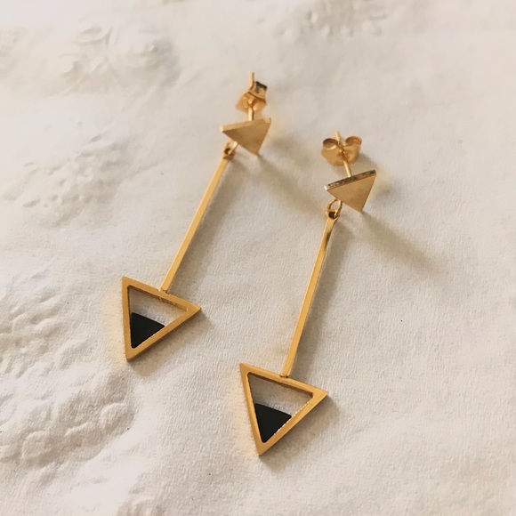 Gold "Arrow" Earrings | Japanese Sutairu - New! - Picture 2 of 6